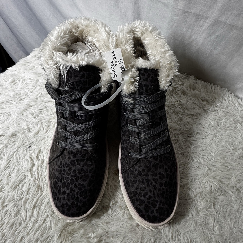 Boutique By Corkys‎ Shoes Womens Size 10 Leopard High Tops Lace Up Sneakers